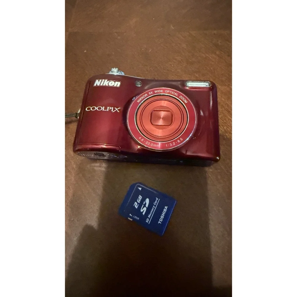 Nikon COOLPIX L30 Red Compact Digital Camera 20.1MP 5x Optical Zoom Tested
